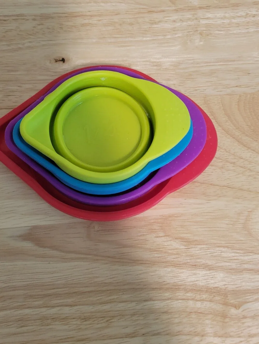 Lemon Poppy Inc. Collapsible Silicone Measuring Cups